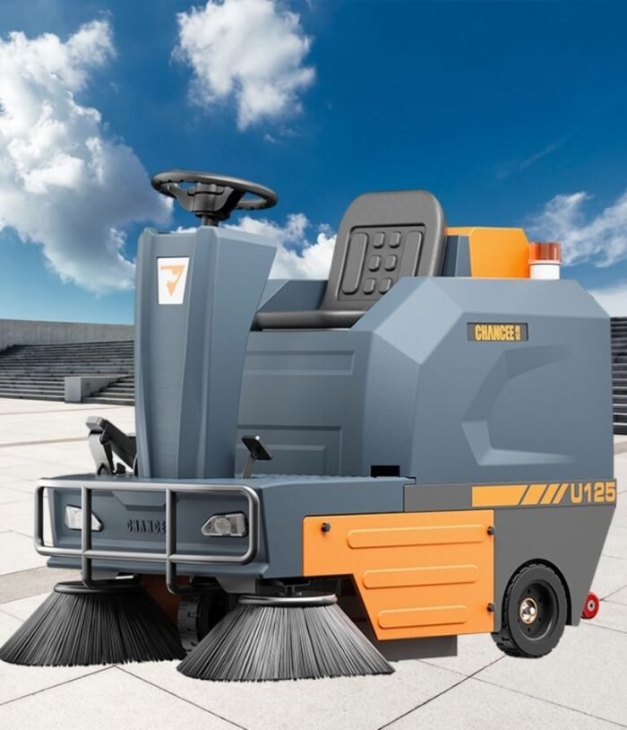 Orka U125 Binicili Süpürme Makinesi 9