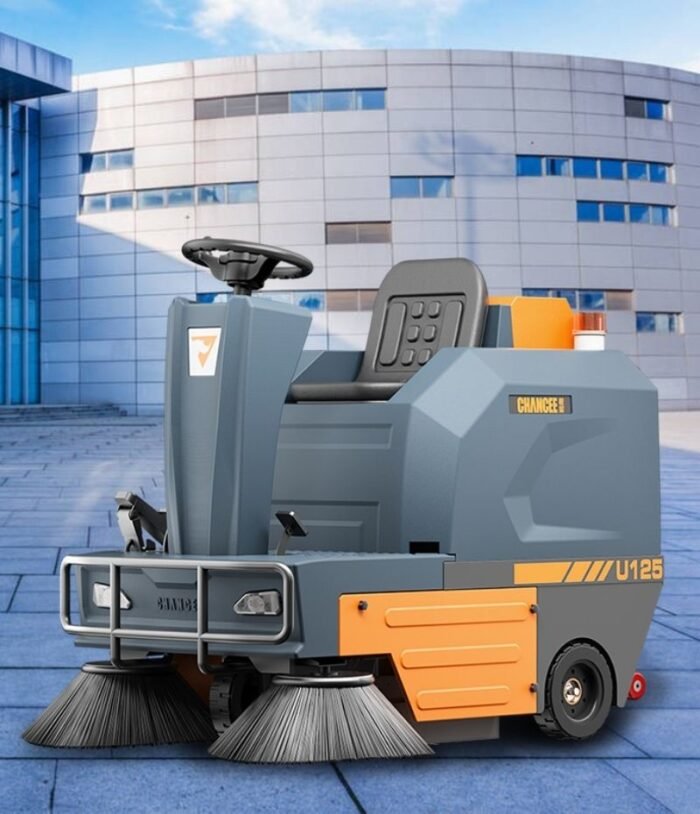 Orka U125 Binicili Süpürme Makinesi 1