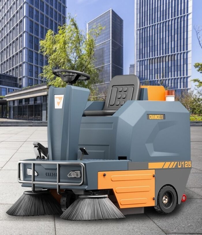 Orka U125 Binicili Süpürme Makinesi 6