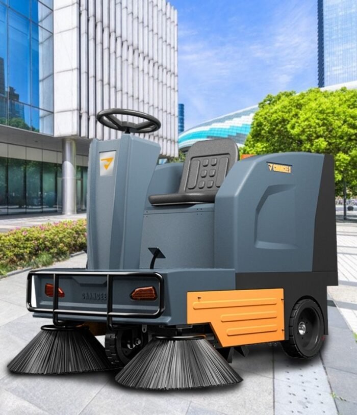 Orka U135 Binicili Süpürme Makinesi 6