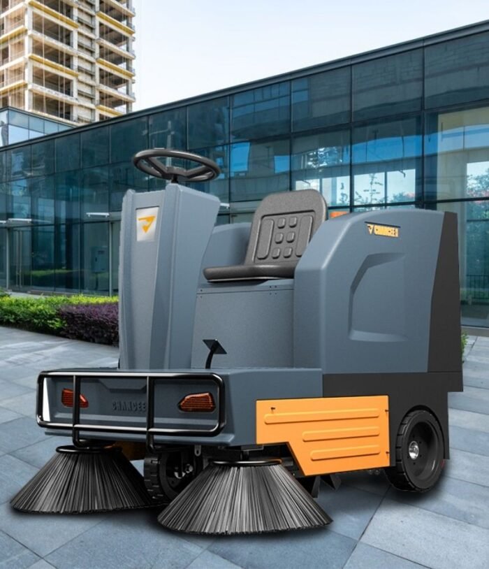 Orka U135 Binicili Süpürme Makinesi 8